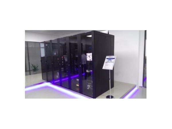 這套小型機(jī)房監(jiān)控系統(tǒng)，經(jīng)濟(jì)實惠！