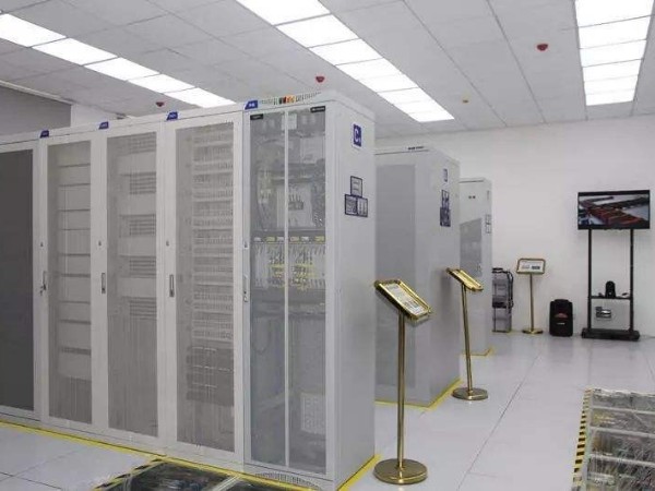 鐵路車(chē)站機(jī)房集中監(jiān)控系統(tǒng)，你們有方案和案例嗎？