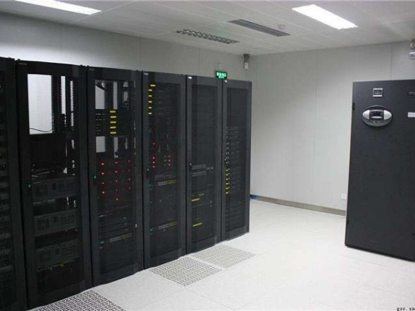 機(jī)房動(dòng)環(huán)監(jiān)控系統(tǒng)品牌該怎么選呢？