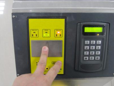 智能門(mén)禁系統(tǒng)，防御城墻