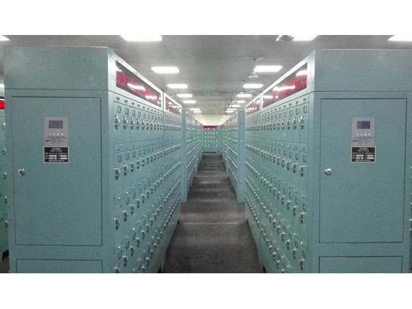 智能充電柜動環(huán)監(jiān)控系統(tǒng)多少錢一套？